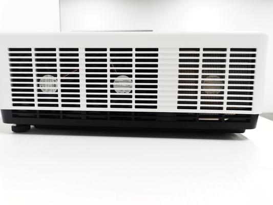 FLYIN 4K Laser 3LCD 7000 Ansi Lumens Projector 3840*2160 Large Venue Presentation Equipments for Outdoor