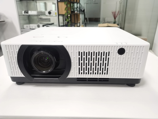Flyin 2025 Professional 3LCD 4K Laser Projector 7200 Ansi Lumens Ultra Hd 3840x2160 High Brightness For Business Education Large Venues Banquet Halls Stages