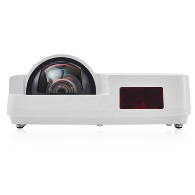 Short Focus Fisheye Lens 4500 Lumens Projector For Classroom Teaching